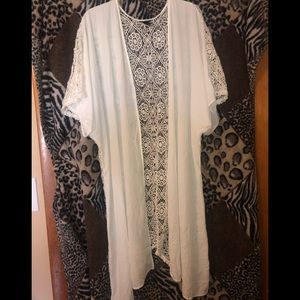 Massimo long white kimono. Super cute!